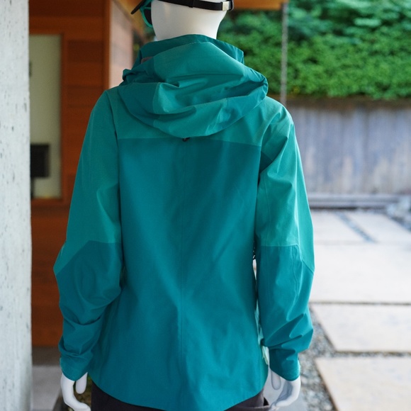 Arc'teryx Goretex Ski Jacket - Picture 2 of 7